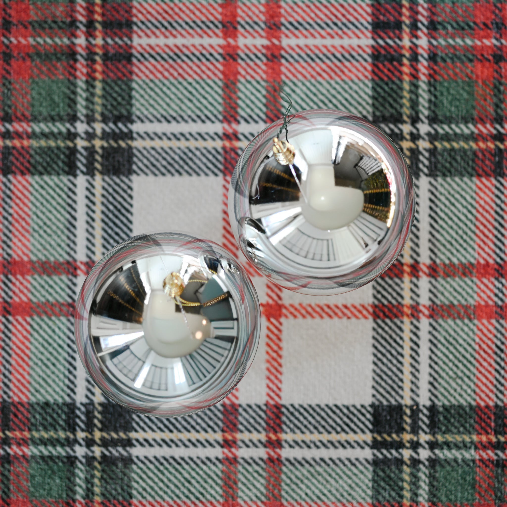 Ornament- Shiny Silver (1pc)