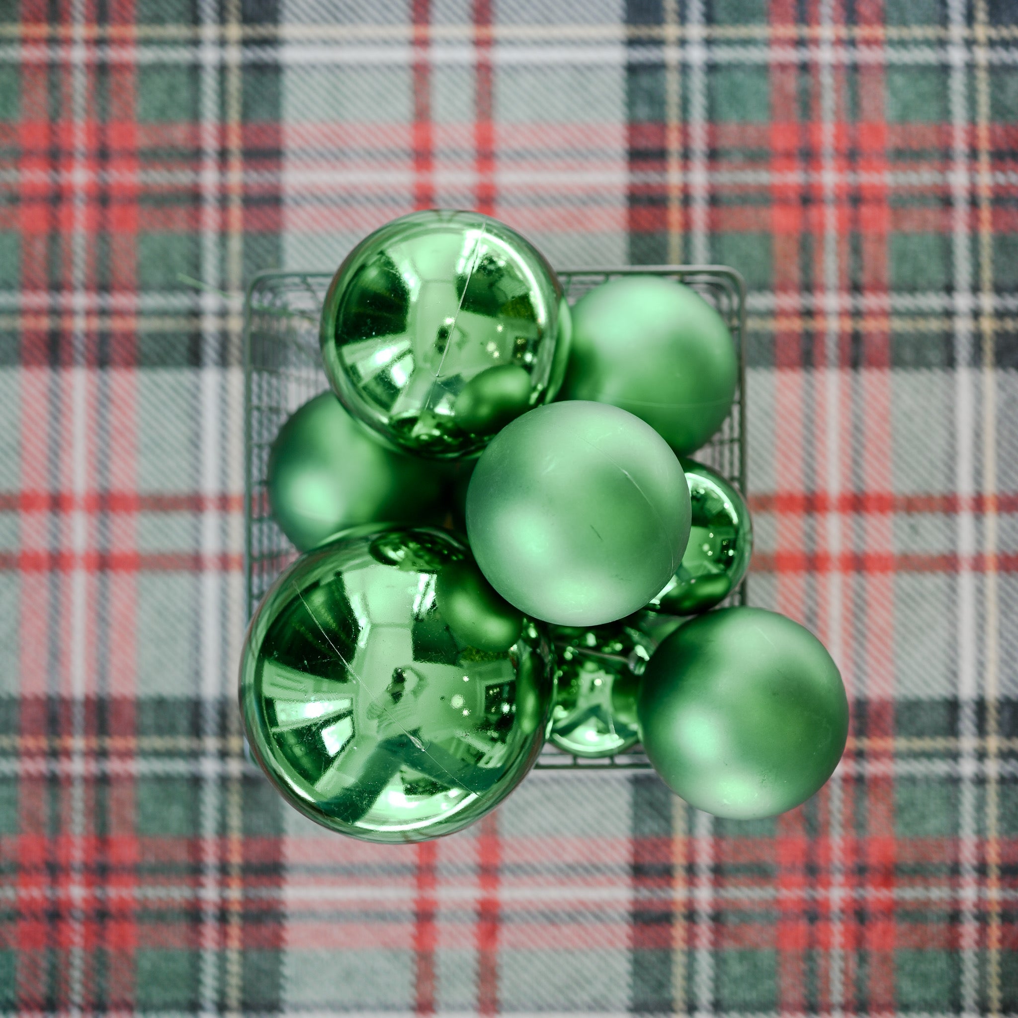 Ornaments- Bits and Baubles- Green (12pcs)