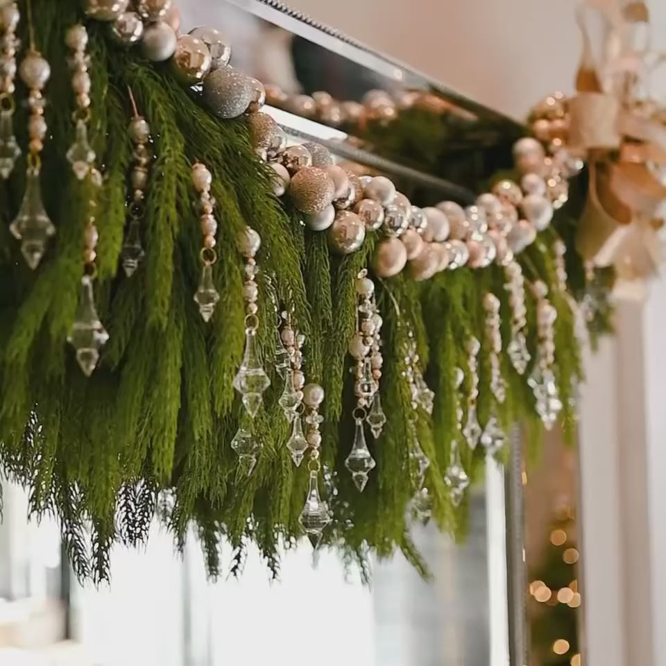 Bijoux Pearl and Crystal Dripping 5' Custom Garland